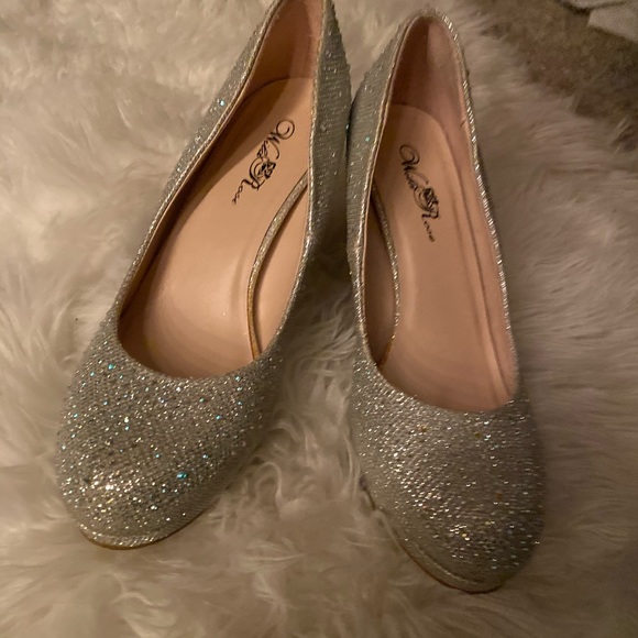 Glitter Heels - Picture 2 of 8